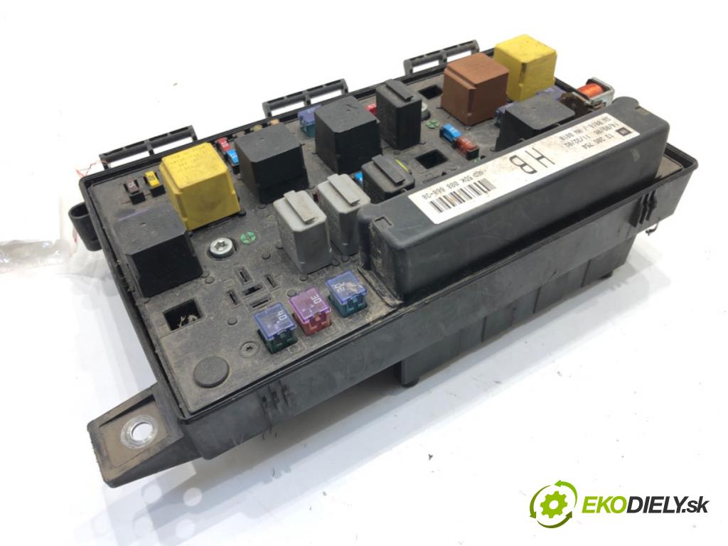 OPEL ZAFIRA B nadwozie wielkoprzestrzenne (MPV) 2006 74 kW 1.9 CDTI (M75) 1910 Modul BSI 13206754 (Poistková skrinka)