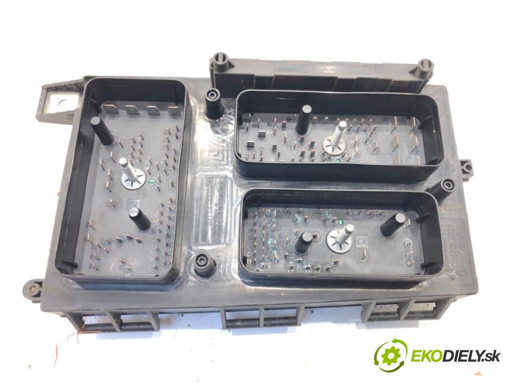 OPEL ZAFIRA B nadwozie wielkoprzestrzenne (MPV) 2006 74 kW 1.9 CDTI (M75) 1910 Modul BSI 13206754 (Poistková skrinka)