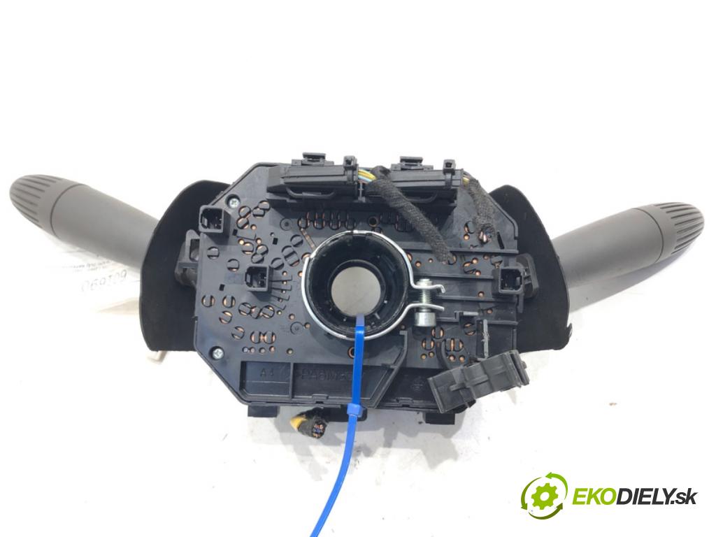 FIAT PANDA (169_) 2003 - 2022    1.3 D Multijet (169.AXC1A) 51 kW [70 KM] olej napędowy 2003 - 2022  Prepínač kombinovaný 735444633 (Prepínače, spínače, tlačidlá a ovládače kúrenia)