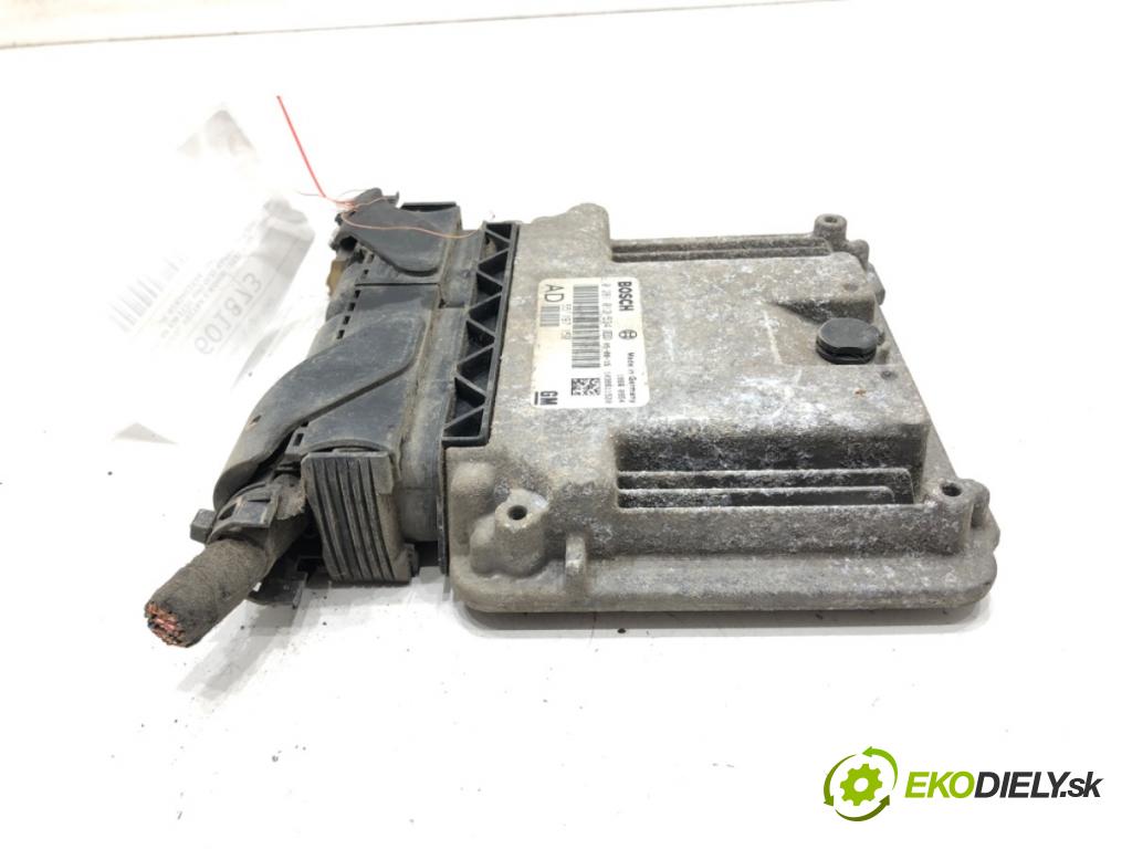 OPEL VECTRA C Kombi (Z02) 2003 - 2009    1.9 CDTI (F35) 88 kW [120 KM] olej napędowy 2004 - 2009  riadiaca jednotka Motor 0281012534 (Riadiace jednotky)