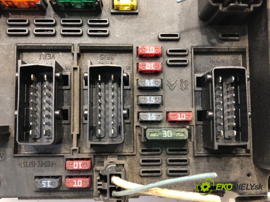 PEUGEOT 307 (3A/C) 2000 - 2012    1.6 HDi 110 80 kW [109 KM] olej napędowy 2004 - 2009  Modul BSM 9650663880 (Ostatné)