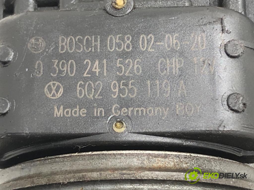 SEAT IBIZA III liftback 2003 74 kW 1.9 TDI 1896 mechanismus stěračů přední část 6Q2955119A (Motorek stěračů přední)