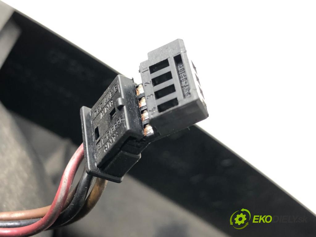 BMW 5 (E60) 2001 - 2010    530 d 160 kW [218 KM] olej napędowy 2002 - 2005  zpětné zrcátko vnitřní 8236774 (Světla vnitřní)