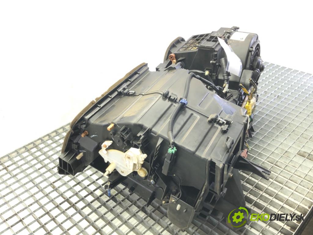 HONDA CIVIC VII Hatchback (EU, EP, EV) 2000 - 2006    1.4 iS (EP1) 66 kW [90 KM] benzyna 2001 - 2005  topné těleso radiátor topení komplet KOMBAJN 79020-S6D-G211-M1 (Radiátory topení)