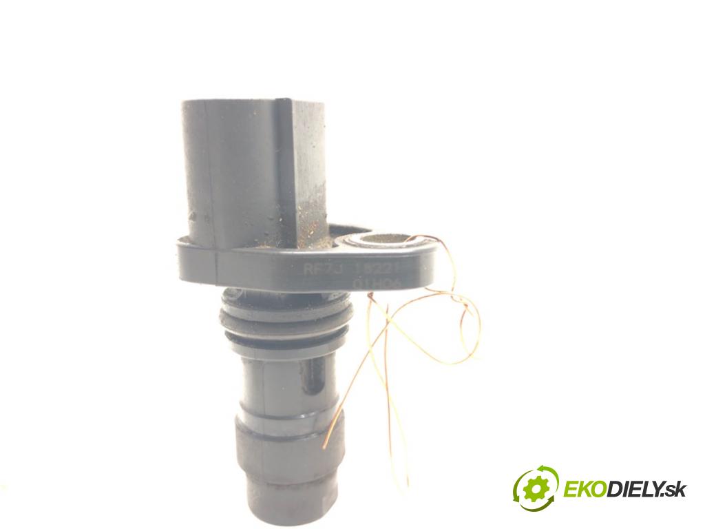 MAZDA 6 Station Wagon (GY) 2002 - 2008    2.0 DI (GY19) 105 kW [143 KM] olej napędowy 2005 - 2007  snímač pozice hřídele klikového RF7J18221 (Snímače polohy kliky, vačky)