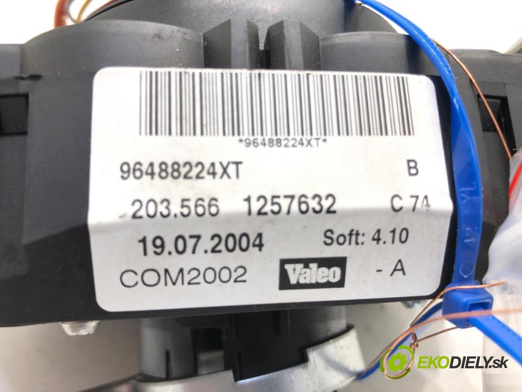 CITROEN C2 (JM_) 2003 - 2017    1.4 HDi 50 kW [68 KM] olej napędowy 2003 - 2009  přepínač kombinovaný 96488224XT (Ovládaní topení a přepínače)