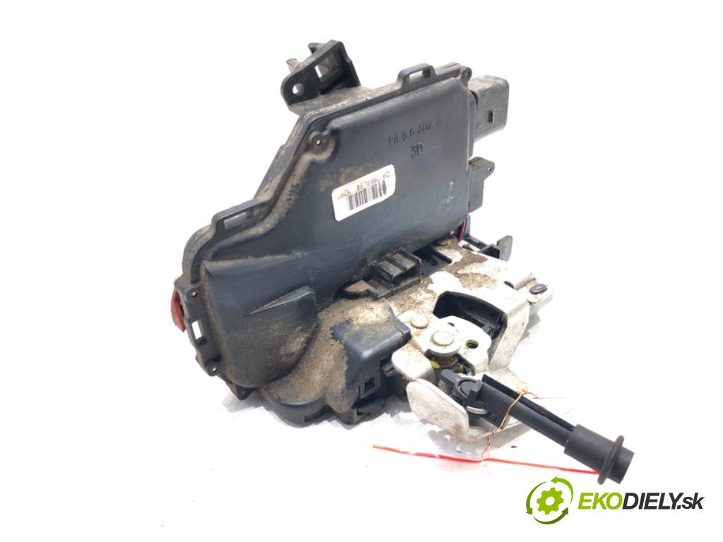 AUDI A4 B6 (8E2) 2000 - 2005    1.9 TDI 74 kW [101 KM] olej napędowy 2001 - 2004  zámok dveře pravý zadní část 8E0839016C