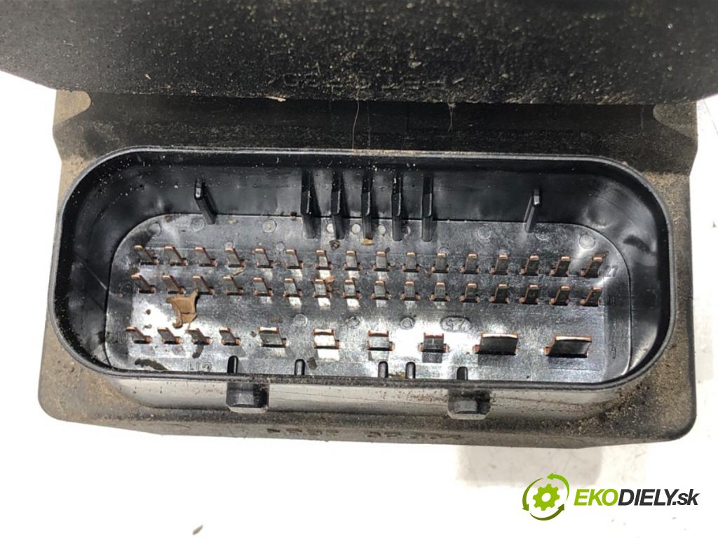 AUDI A4 B6 (8E2) 2000 - 2005    1.9 TDI 74 kW [101 KM] olej napędowy 2001 - 2004  Pumpa ABS 0265225048 8E0614517 (Pumpy ABS)