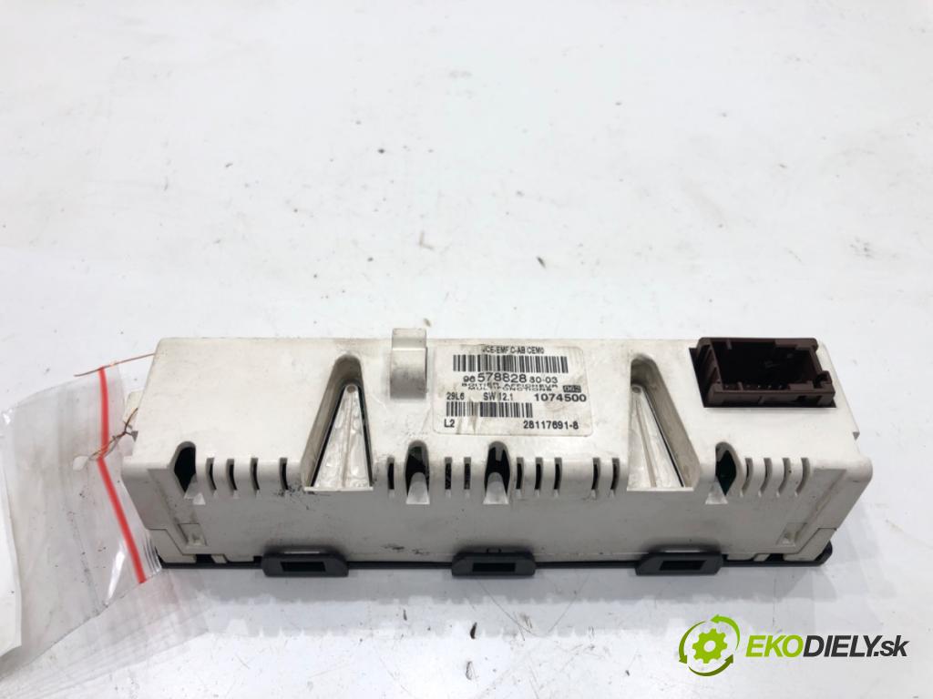 CITROEN C5 II Break (RE_) 2004 - 2022    2.0 HDi (RERHRH) 100 kW [136 KM] olej napędowy 2004 - 2022  Dislpej 9657882880 (Prístrojové dosky, displeje)