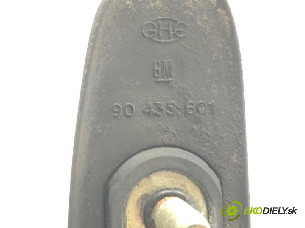 KIA SPORTAGE SUV (K00) 1994 - 2005    2.0 i 16V 94 kW [128 KM] benzyna 1999 - 2003  zábradlí: STŘECHA 90435601 90435600