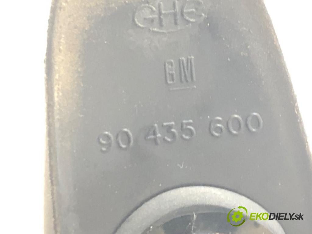 KIA SPORTAGE SUV (K00) 1994 - 2005    2.0 i 16V 94 kW [128 KM] benzyna 1999 - 2003  zábradlí: STŘECHA 90435601 90435600
