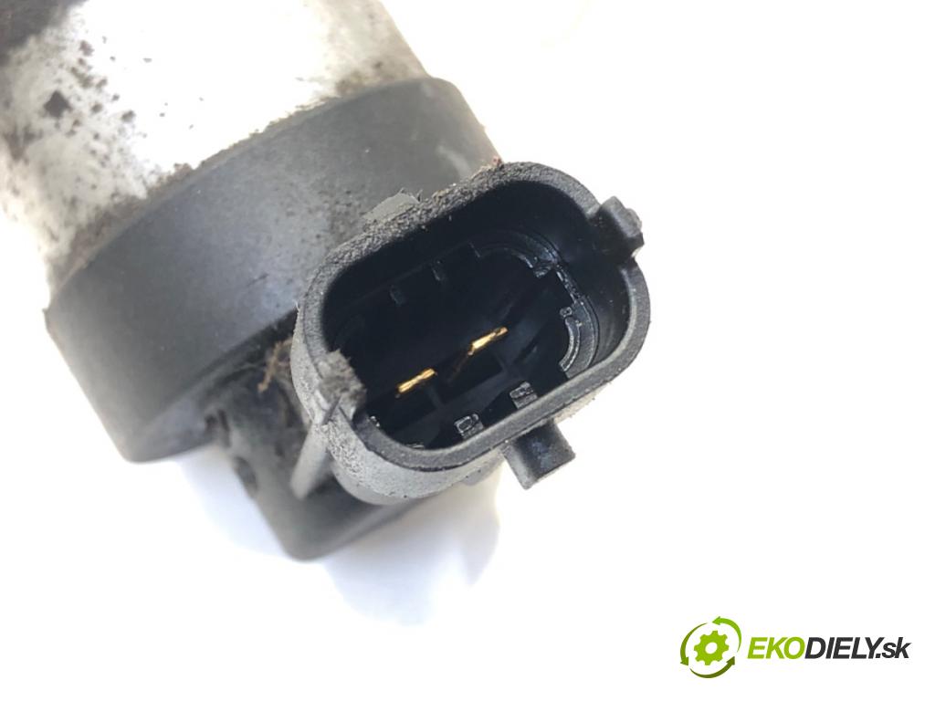 OPEL ZAFIRA B Nadwozie pełne/minivan (A05) 2005 - 2015    1.9 CDTI VAN (M75) 88 kW [120 KM] olej napędowy 2005 - 2015  Regulátor tlaku paliva 0928400651 (Ostatné)