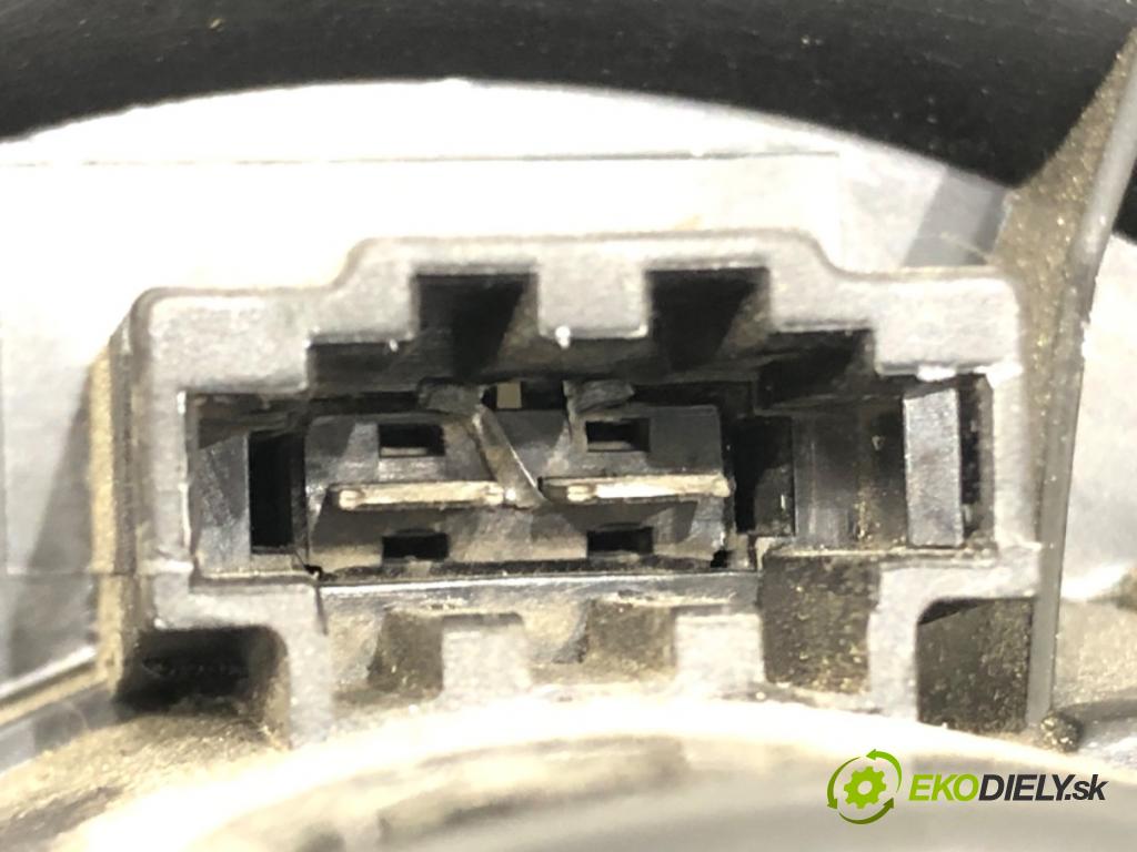 SKODA FABIA I Combi (6Y5) 2000 - 2007    1.4 16V 74 kW [100 KM] benzyna 2000 - 2007  ventilátor kúrenia 8EW009157-111