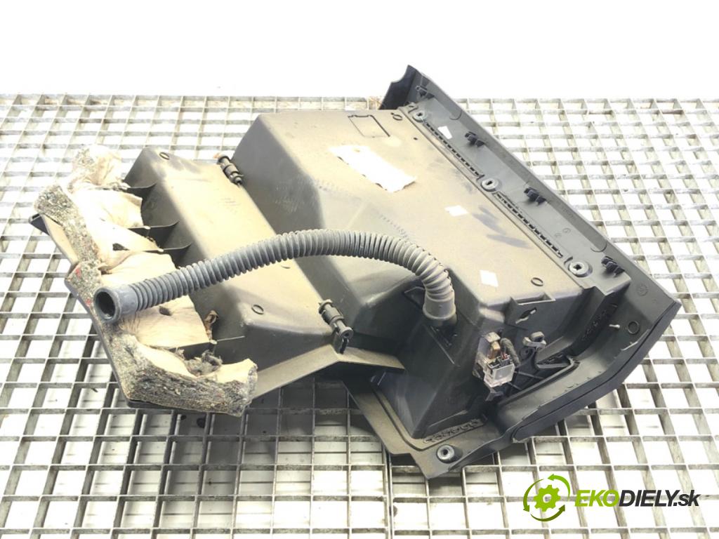 SKODA FABIA I Combi (6Y5) 2000 - 2007    1.4 16V 74 kW [100 KM] benzyna 2000 - 2007  Priehradka, kastlík spolujazdca  (Priehradky, kastlíky)