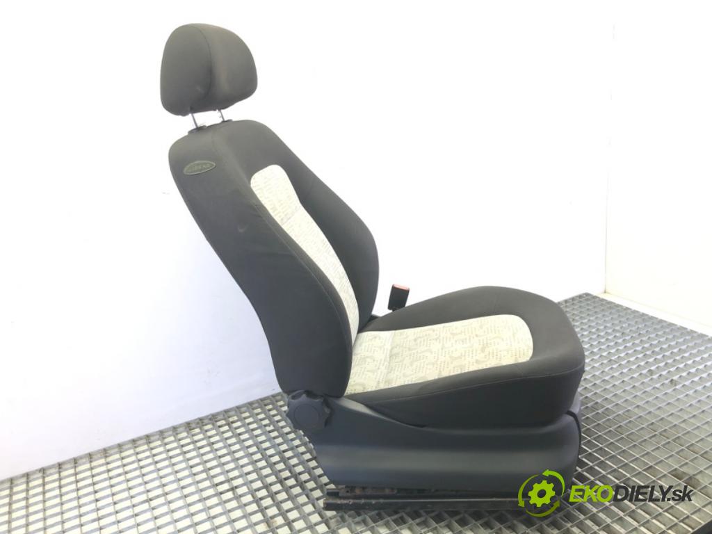 SKODA FABIA I Combi (6Y5) 2000 - 2007    1.4 16V 74 kW [100 KM] benzyna 2000 - 2007  Sedadlo pravy vyhrievané