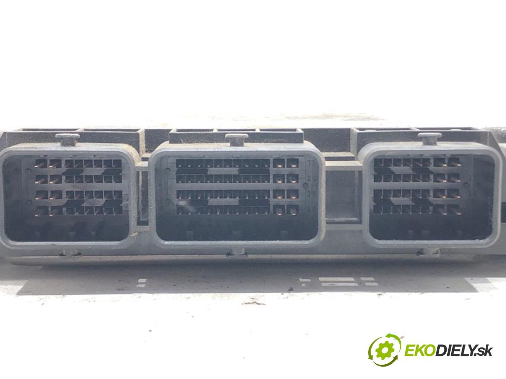 RENAULT MEGANE II (BM0/1_, CM0/1_) 2001 - 2012    1.9 dCi (BM0G, CM0G) 88 kW [120 KM] olej napędowy 2002 - 2008  riadiaca jednotka Motor 0281011549 (Riadiace jednotky)