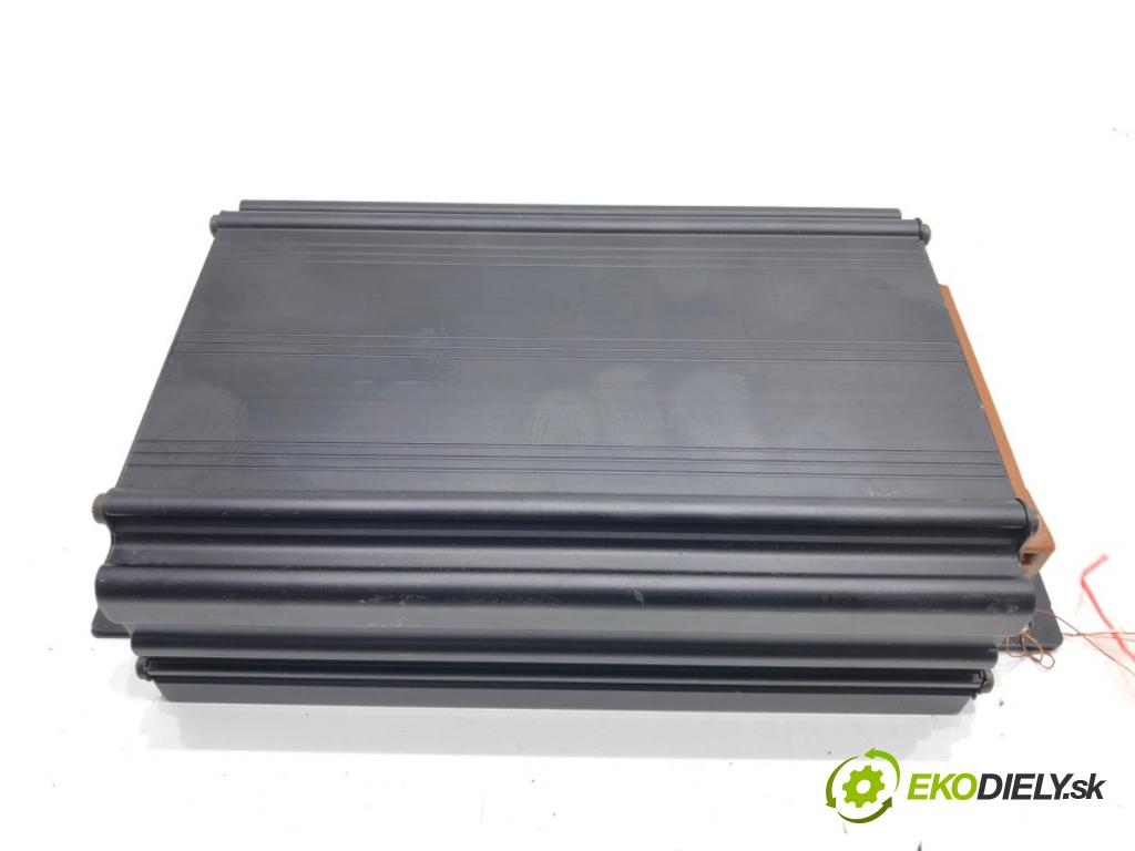 AUDI A4 B6 Avant (8E5) 2000 - 2005    3.0 quattro 162 kW [220 KM] benzyna 2001 - 2004  Zosilňovač 355019 (Zosilňovače)