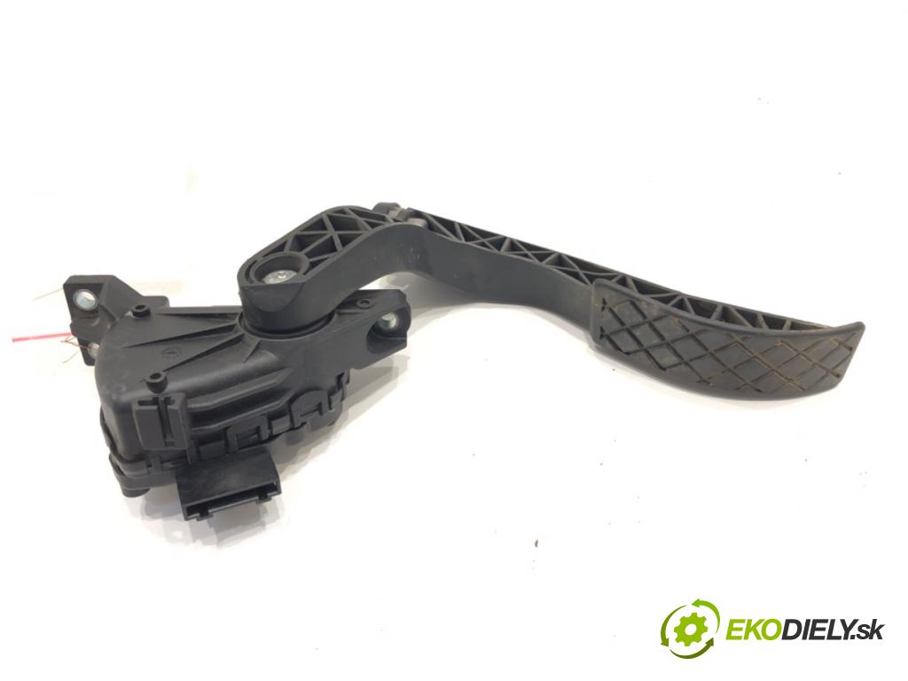 AUDI A4 B6 Avant (8E5) 2000 - 2005    3.0 quattro 162 kW [220 KM] benzyna 2001 - 2004  Potenciometer plynu 8E1723523C (Pedále)