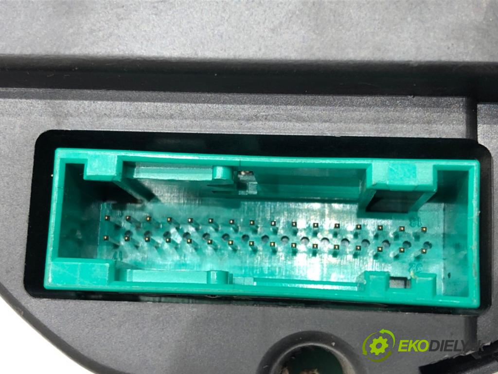 VW POLO (9N_, 9A_) 2001 - 2014    1.4 TDI 55 kW [75 KM] olej napędowy 2001 - 2005  Prístrojovka 6Q0920800M (Prístrojové dosky, displeje)