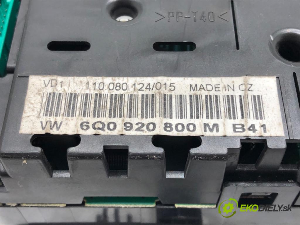 VW POLO (9N_, 9A_) 2001 - 2014    1.4 TDI 55 kW [75 KM] olej napędowy 2001 - 2005  Prístrojovka 6Q0920800M (Prístrojové dosky, displeje)