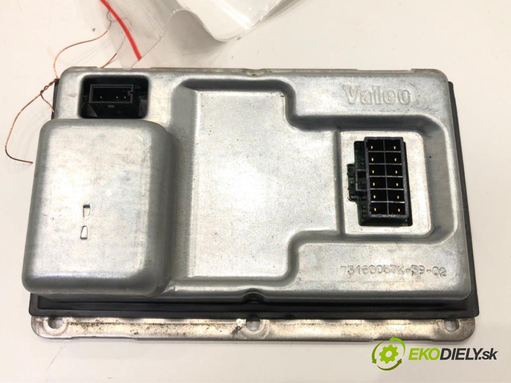 CITROEN C5 I Break (DE_) 2001 - 2004    2.2 HDi (DE4HXB, DE4HXE) 98 kW [133 KM] olej napędowy 2001 - 2004  Menič XENON 73010137M (Riadiace jednotky xenónu)