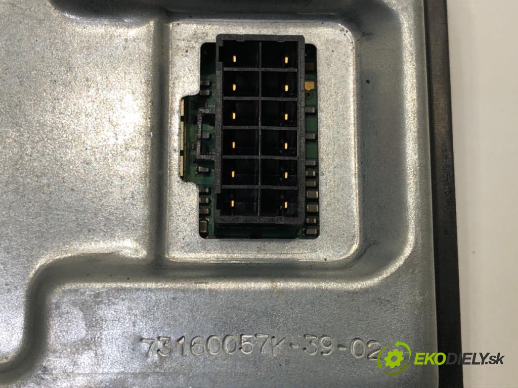 CITROEN C5 I Break (DE_) 2001 - 2004    2.2 HDi (DE4HXB, DE4HXE) 98 kW [133 KM] olej napędowy 2001 - 2004  Menič XENON 73010137M (Riadiace jednotky xenónu)