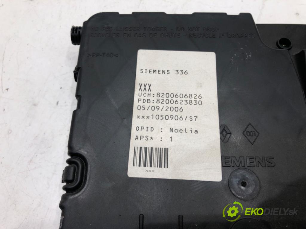 RENAULT MEGANE II (BM0/1_, CM0/1_) 2001 - 2012    1.5 dCi (BM1E, CM1E) 78 kW [106 KM] olej napędowy 2005 - 2008  modul BSI 8200606826 (Pojistkové skříňky)