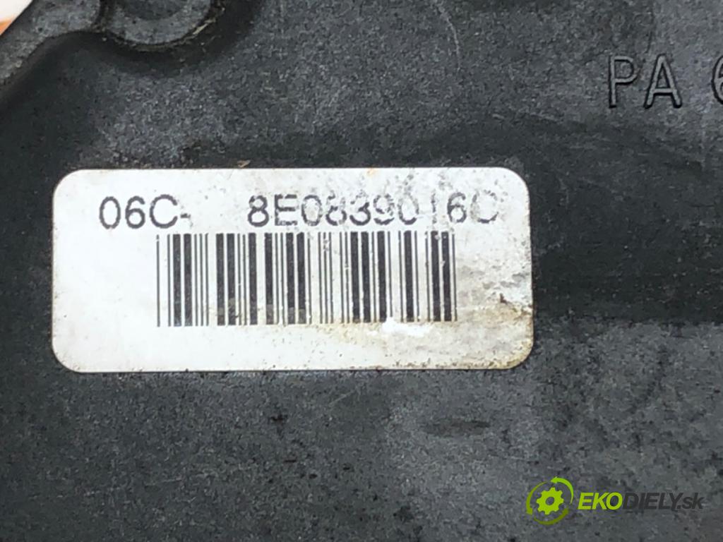 AUDI A4 B6 Avant (8E5) 2000 - 2005    1.9 TDI 96 kW [130 KM] olej napędowy 2001 - 2004  zámok dveře pravý zadní část 8E0839016C