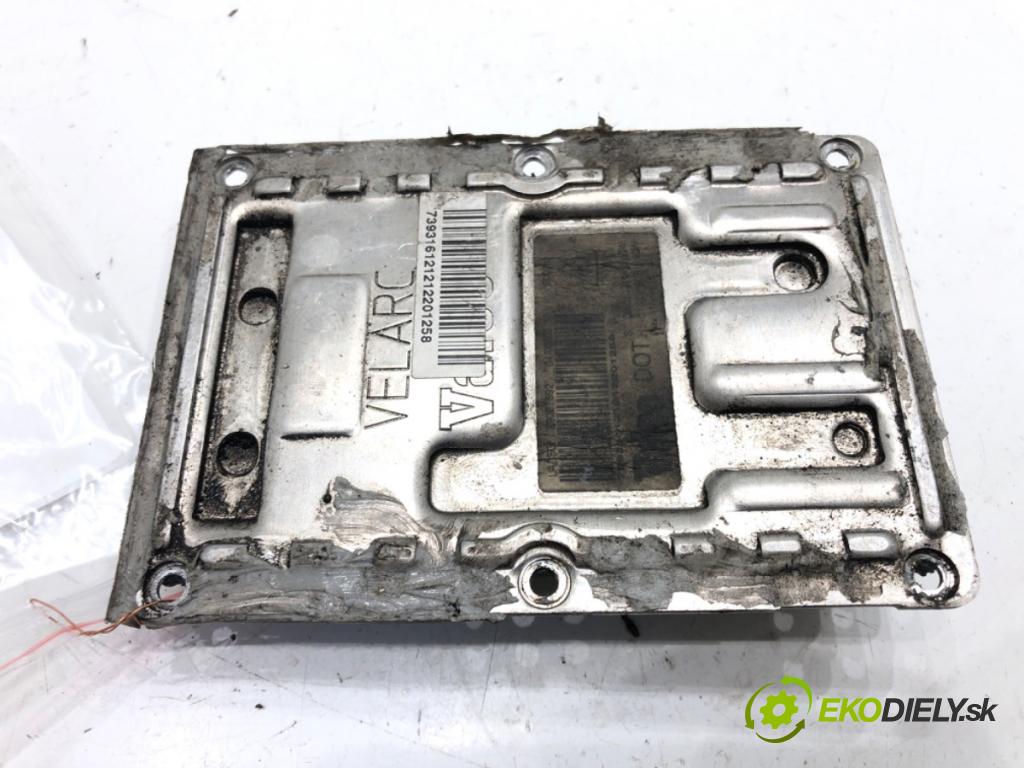 AUDI A4 B6 Avant (8E5) 2000 - 2005    1.9 TDI 96 kW [130 KM] olej napędowy 2001 - 2004  Menič XENON 73160057H (Riadiace jednotky xenónu)