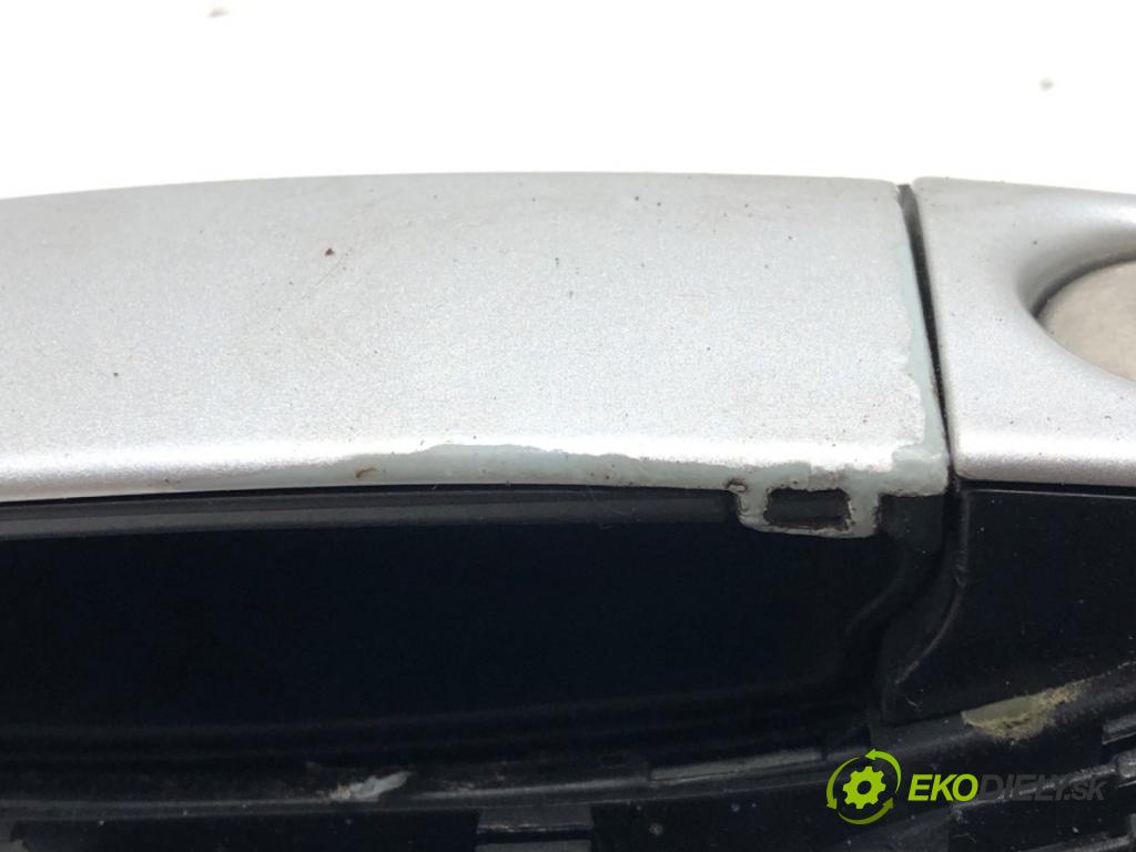 AUDI A4 B6 Avant (8E5) 2000 - 2005    1.9 TDI 96 kW [130 KM] olej napędowy 2001 - 2004  Kľučka vonkajšia ľavy predný