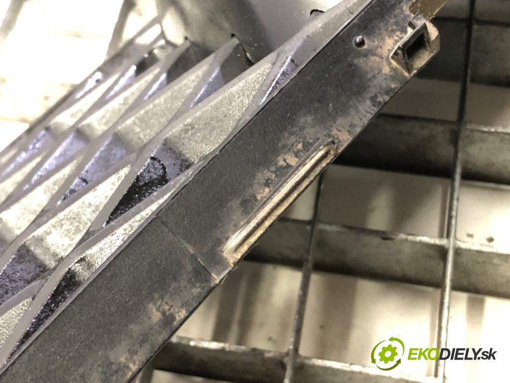 HONDA CIVIC VII Hatchback (EU, EP, EV) 2000 - 2006    1.6 i (EP2) 81 kW [110 KM] benzyna 2001 - 2005  mřížka maska  (Mřížky (masky) chladičů)