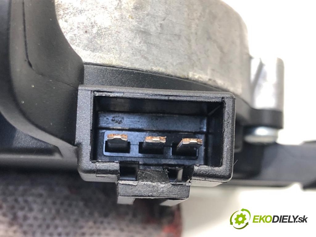 OPEL ASTRA H GTC (A04) 2005 - 2010    1.9 CDTi (L08) 110 kW [150 KM] olej napędowy 2005 - 2010  Motor stieračov zad 13105981