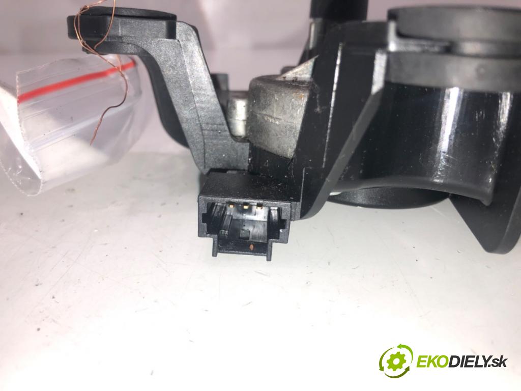 NISSAN QASHQAI / QASHQAI +2 I (J10, NJ10, JJ10E) 2006 - 2014    2.0 104 kW [141 KM] benzyna 2007 - 2013  Motor stieračov zad 28710JD000
