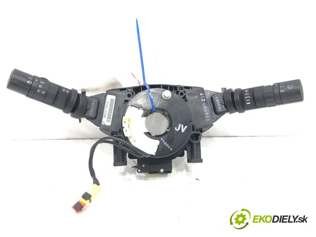 NISSAN QASHQAI / QASHQAI +2 I (J10, NJ10, JJ10E) 2006 - 2014    2.0 104 kW [141 KM] benzyna 2007 - 2013  Prepínač kombinovaný 47945JD000 (Prepínače, spínače, tlačidlá a ovládače kúrenia)