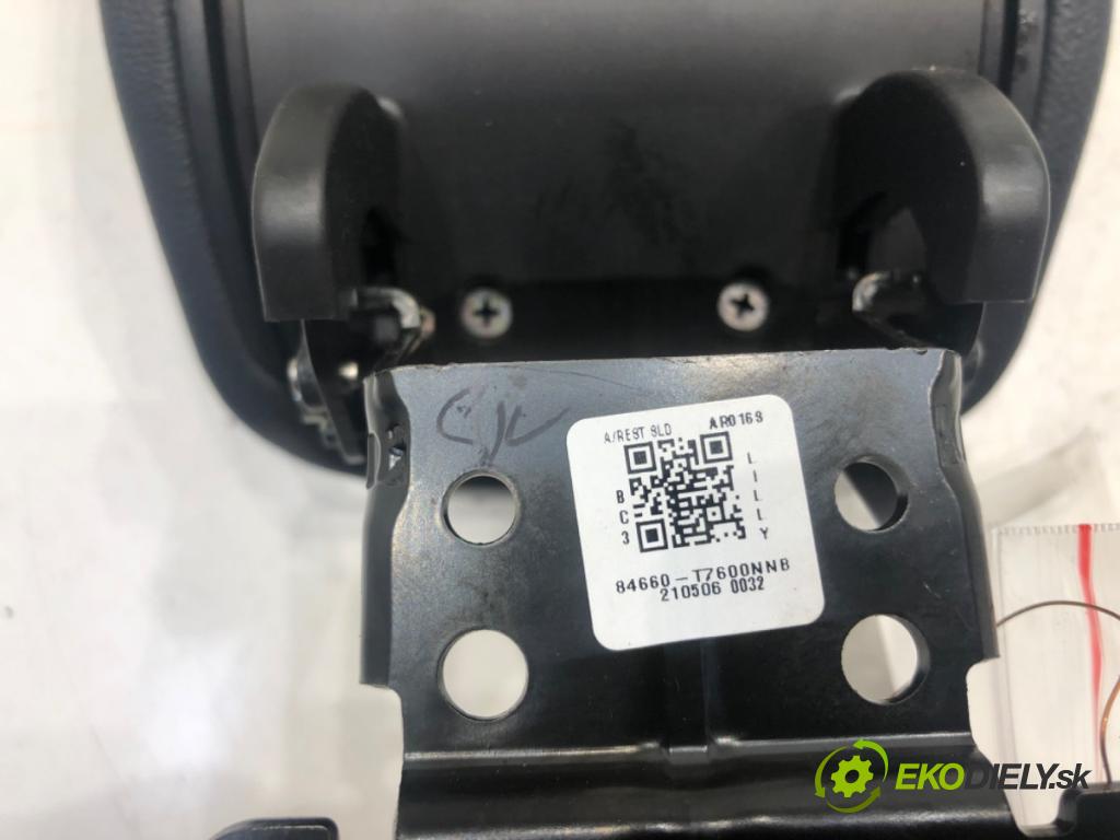 HYUNDAI i20 III (BC3, BI3) 2020 - 2022    1.2 62 kW [84 KM] benzyna 2020 - 2022  Lakťová opierka 84660-T7600 (Lakťové opierky)