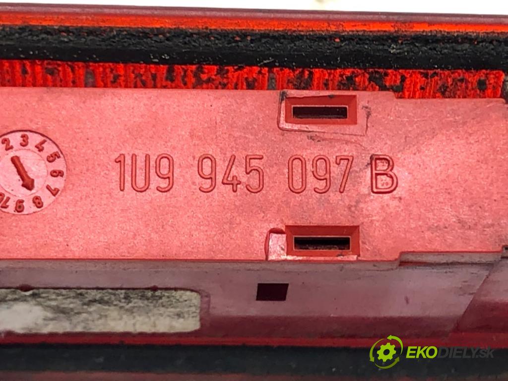 SKODA OCTAVIA I Combi (1U5) 1998 - 2010    ---  Svetlo Svetlo brzdových svetiel Combi 1U9945097B