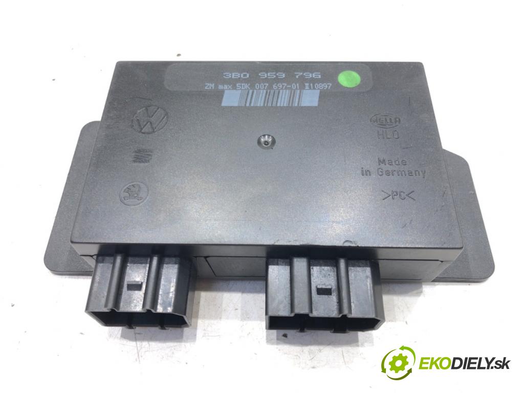 VW PASSAT B5 (3B2) 1996 - 2001    1.9 TDI 66 kW [90 KM] olej napędowy 1996 - 2000  Modul komfortu 3B0959796 (Moduly komfortu)