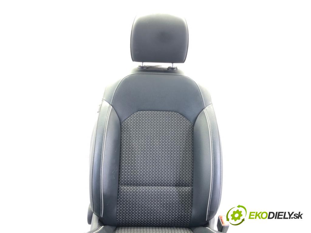 KIA CEED Sportswagon (CD) 2018 - 2022    1.4 T-GDI 103 kW [140 KM] benzyna 2018 - 2022  Sedadlo pravy predný