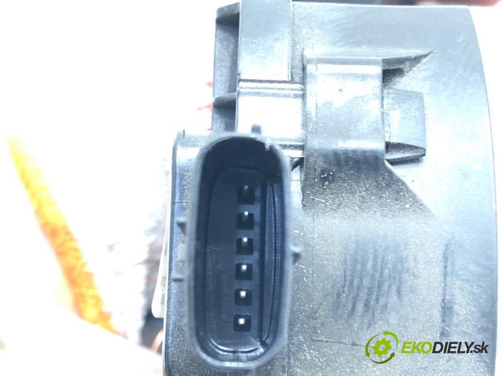 KIA CEED Sportswagon (CD) 2018 - 2022    1.4 T-GDI 103 kW [140 KM] benzyna 2018 - 2022  Potenciometer plynu 32700-G4210 (Pedále)