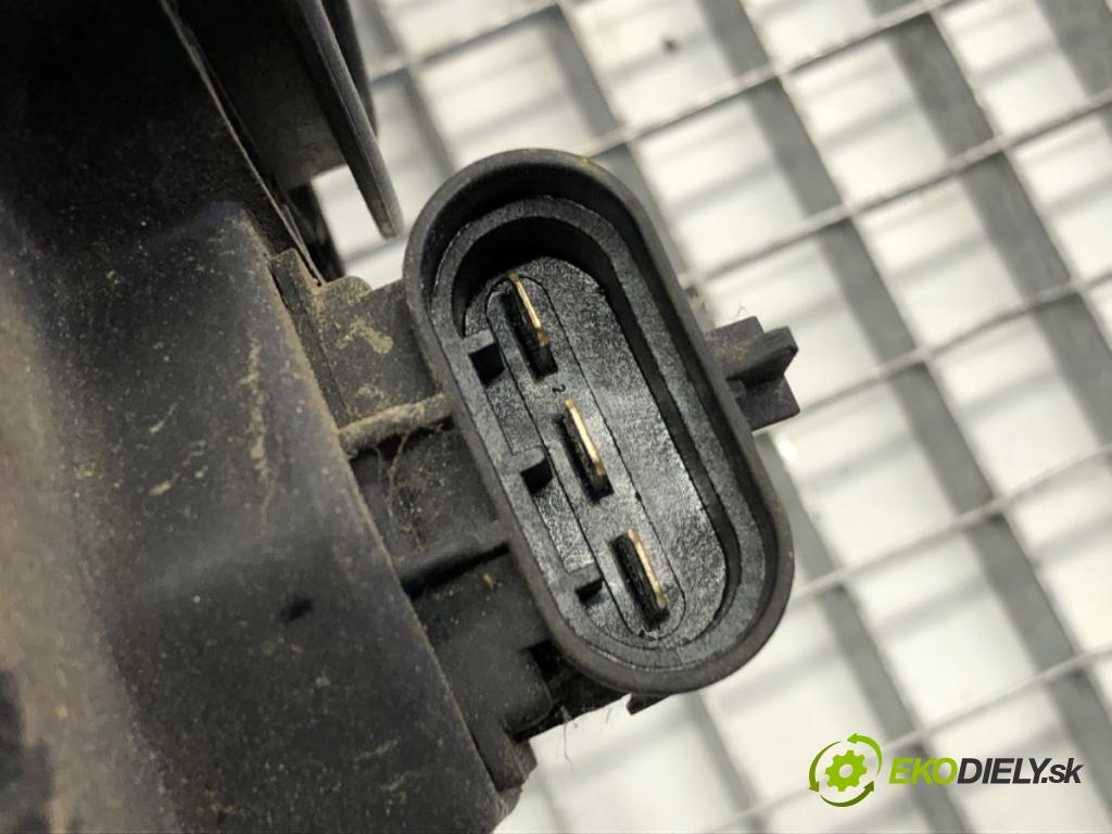 OPEL ZAFIRA B Nadwozie pełne/minivan (A05) 2005 - 2015    1.9 CDTI VAN (M75) 88 kW [120 KM] olej napędowy 2005 - 2015  Ventilátor klimatizácie 0130303302 13147279 (Ventilátory chladičov klimatizácie)