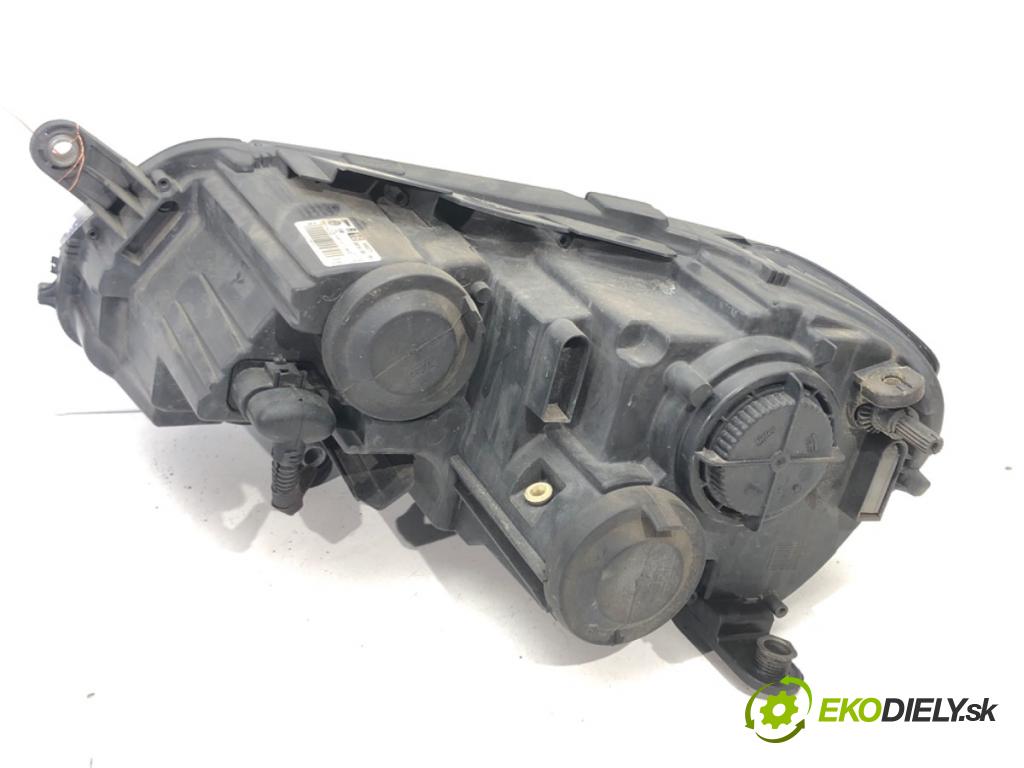 VW PASSAT B7 Variant (365) 2010 - 2015    2.0 TDI 103 kW [140 KM] olej napędowy 2010 - 2014  Svetlomet pravy predný 3AB941006