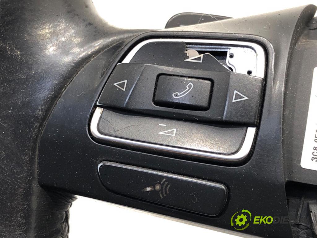 VW PASSAT B7 Variant (365) 2010 - 2015    2.0 TDI 103 kW [140 KM] olej napędowy 2010 - 2014  Volant 3C8959537D (Volanty)