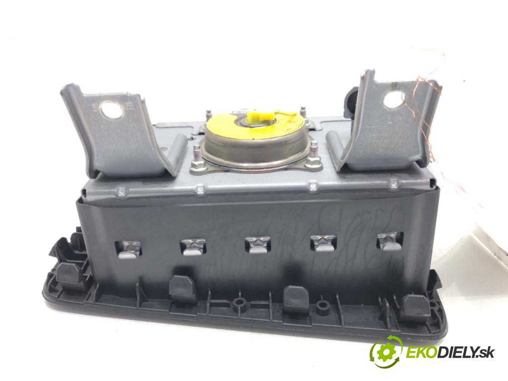 SUBARU JUSTY IV 2007 - 2022    1.0 (M300) 51 kW [69 KM] benzyna 2007 - 2022  AirBag spolujazdca  (Airbagy)