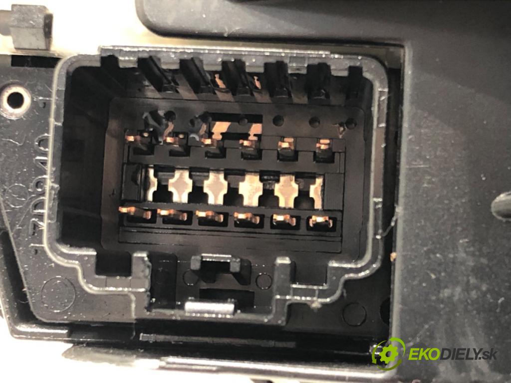 FORD FOCUS II Turnier (DA_, FFS, DS) 2004 - 2012    1.8 TDCi 85 kW [115 KM] olej napędowy 2004 - 2012  přepínač kombinovaný 4M5T-14A664-AB (Ovládaní topení a přepínače)