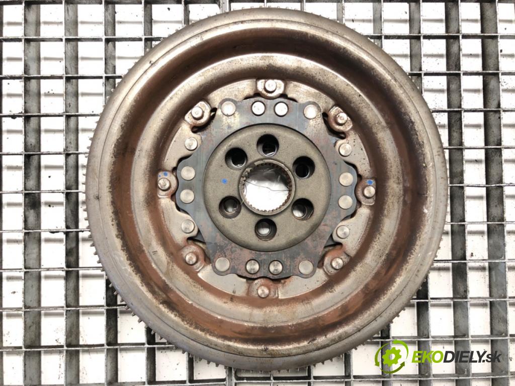 VW PASSAT B7 Kombi 2012 103 kW 2.0 TDI 1968 Spojková sada (bez ložiska) dvojhmotný 03L105266AK