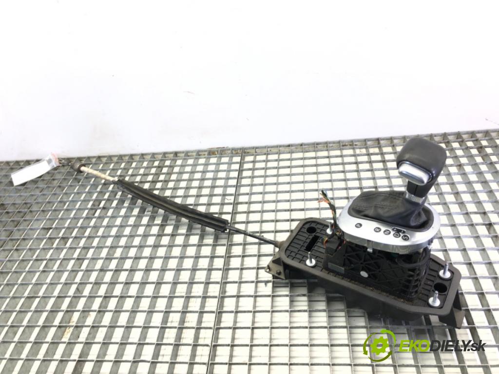 VW TOURAN (1T1, 1T2) 2003 - 2010    2.0 TDI 125 kW [170 KM] olej napędowy 2005 - 2010  Kulisa 1T0713061 (Rýchlostné páky / kulisy)