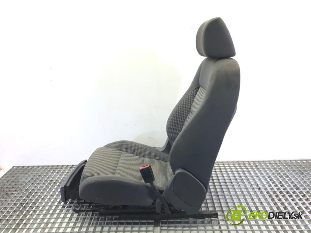 VW TOURAN (1T1, 1T2) 2003 - 2010    2.0 TDI 125 kW [170 KM] olej napędowy 2005 - 2010  Sedadlo pravy predný