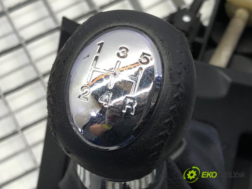 MAZDA 3 (BK) 2003 - 2009    1.6 DI Turbo 80 kW [109 KM] olej napędowy 2004 - 2009  Kulisa  (Rýchlostné páky / kulisy)