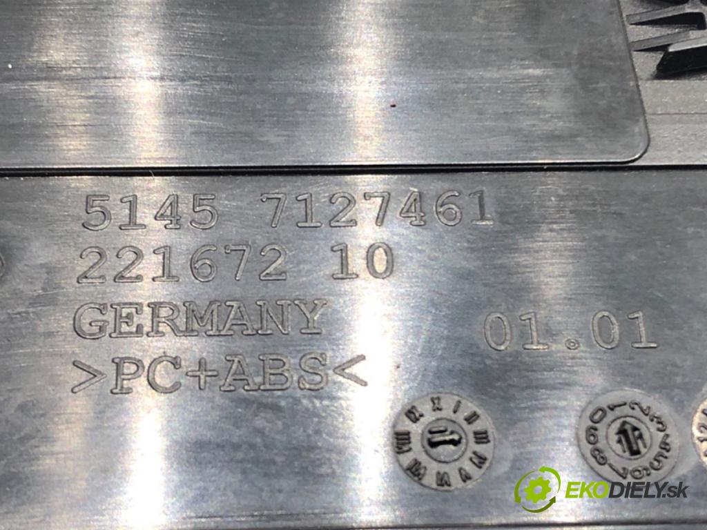 BMW 3 Touring (E91) 2004 - 2012    318 d 105 kW [143 KM] olej napędowy 2007 - 2012  Držiak na nápoje 7127461 (Úchyty, držiaky na nápoje)