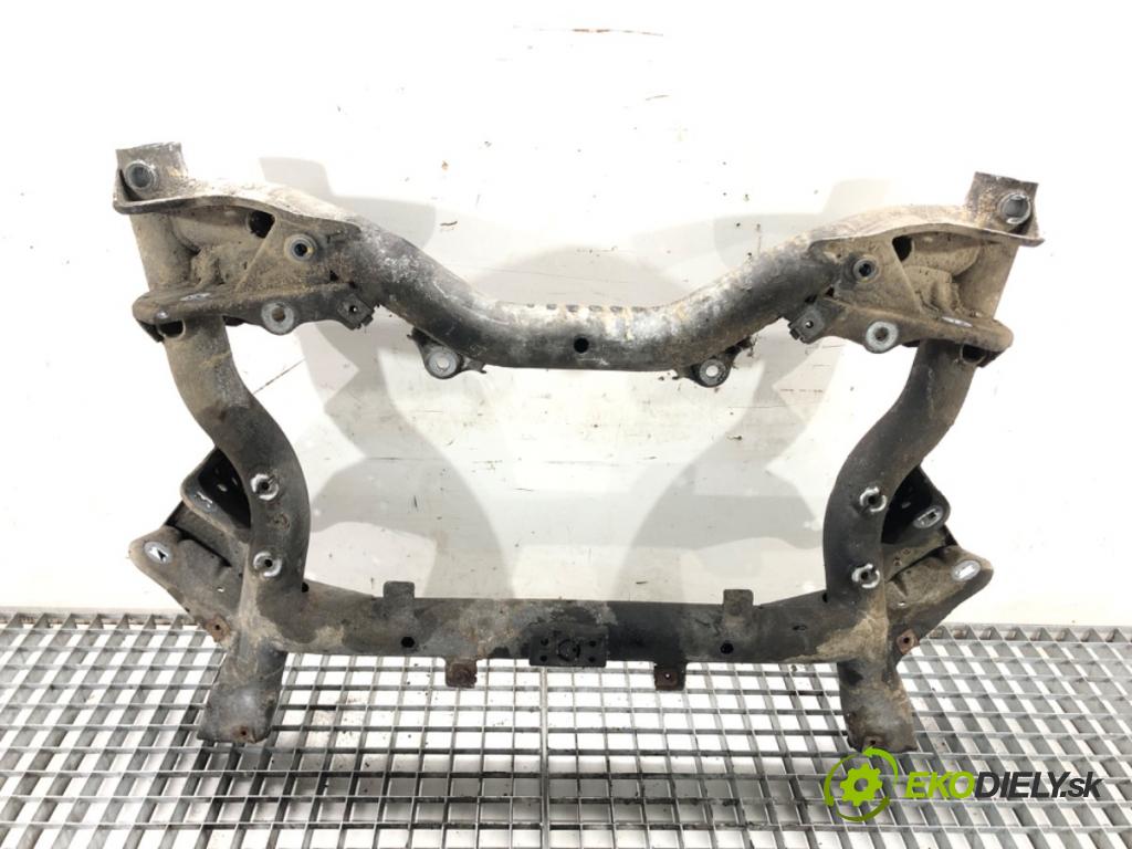 MERCEDES-BENZ KLASA C (W204) 2007 - 2015    C 200 CDI (204.001) 100 kW [136 KM] olej napędowy 2009 - 2014  výztuha pod motor  (Výztuhy přední)